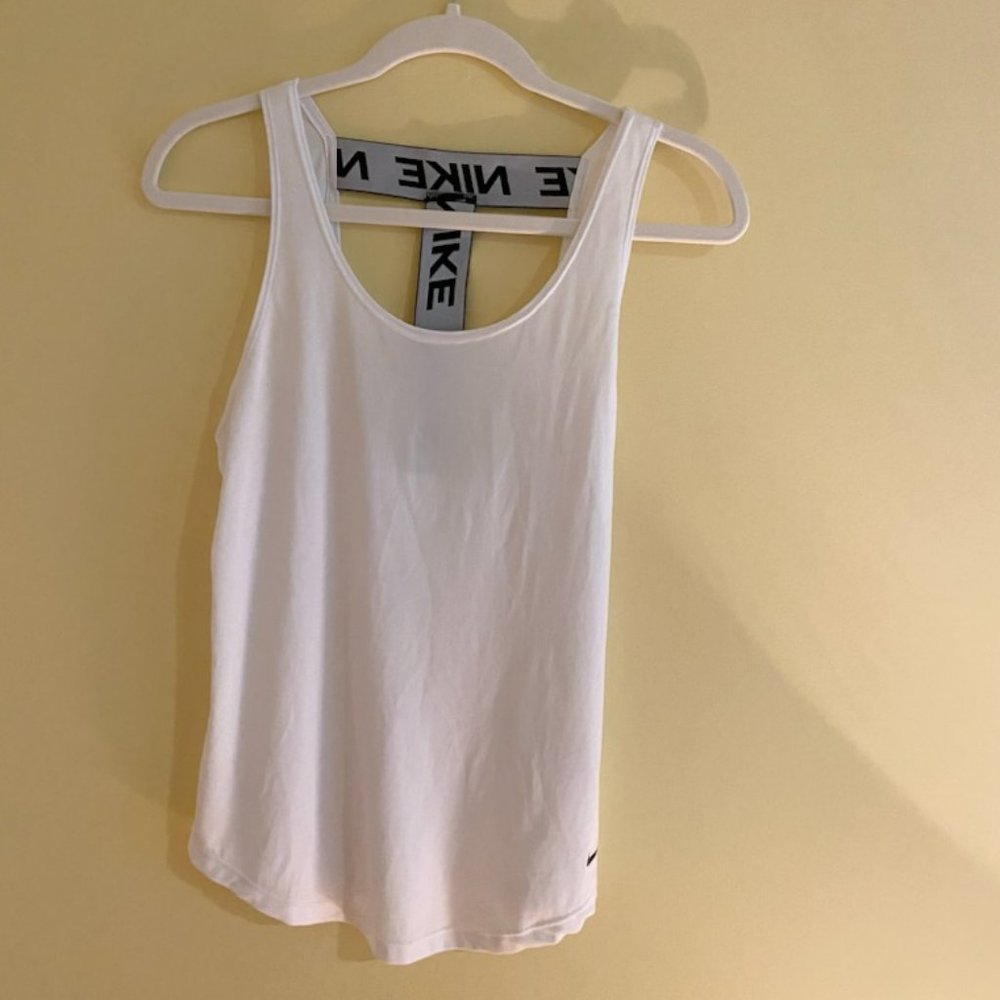 Nike White Tank Top‎ Size Small